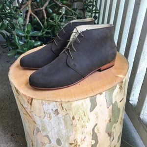 *ISO*  Nisolo black Harper Chukka size 8